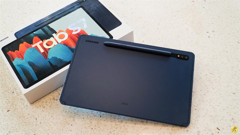 Samsung Galaxy Tab S7 với màu xanh cực kỳ độc đáo Samsung Galaxy Tab S7 với màu xanh cực kỳ độc đáo