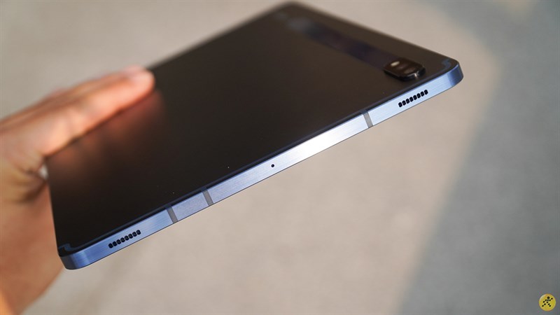 Cạnh trên của Galaxy Tab S7 Cạnh trên của Galaxy Tab S7