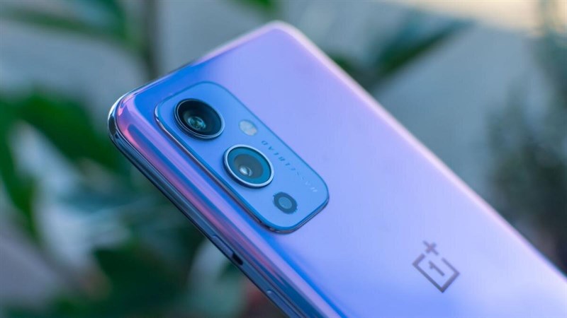 OnePlus 9 được trạng bị cụm 3 camera sau với sự hiệu chỉnh từ thương hiệu máy ảnh nổi tiếng Hasselblad OnePlus 9 được trạng bị cụm 3 camera sau với sự hiệu chỉnh từ thương hiệu máy ảnh nổi tiếng Hasselblad