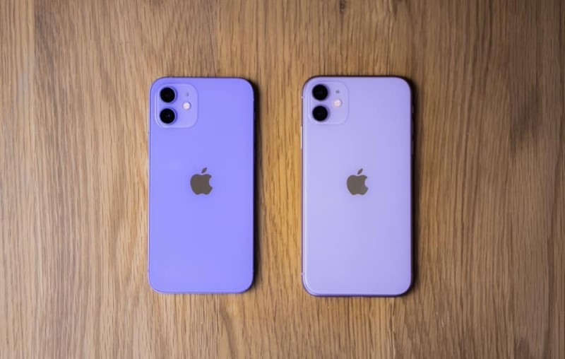 So sánh iPhone 11 và iPhone 12 màu tím 