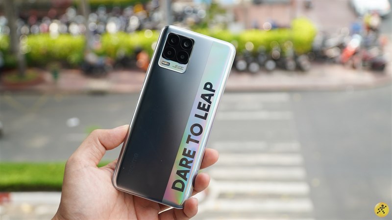 Realme 8 đã đến tay người dùng Việt Nam