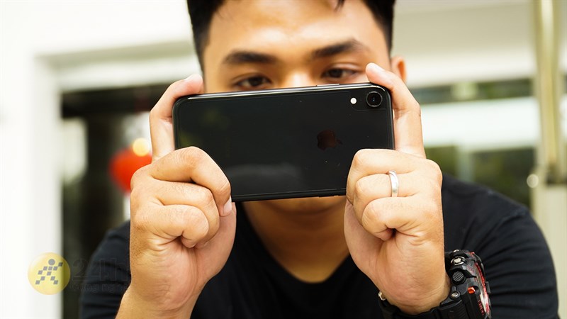 iPhone XR có được cải thiện pin và hiệu năng sau khi lên đời iOS 14.5.1