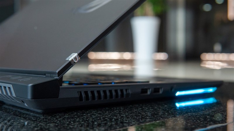 Một phần của hệ thống tản nhiệt trên ASUS ROG Strix G17. Một phần của hệ thống tản nhiệt trên ASUS ROG Strix G17.
