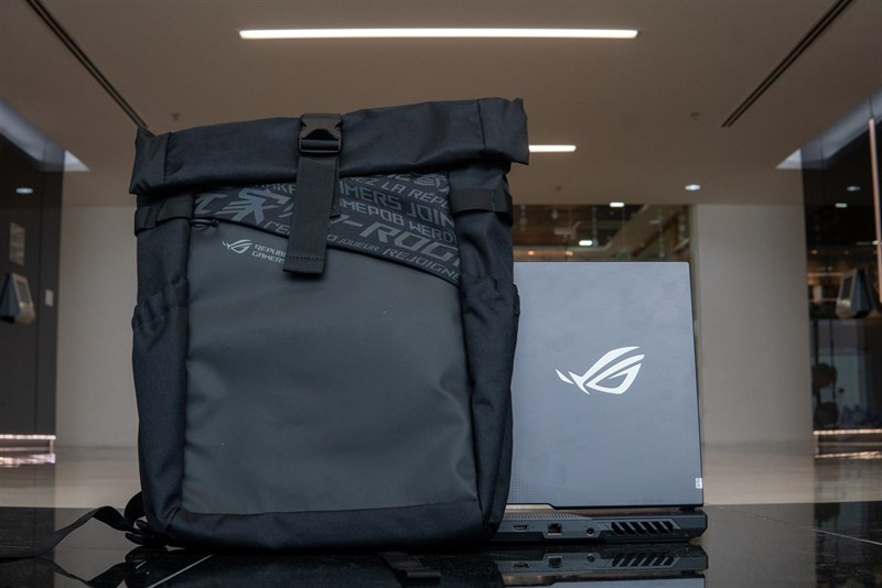 ASSUS ROG Strix G17 được thiết kế mỏng nhẹ hơn so với các laptop gaming khác. ASSUS ROG Strix G17 được thiết kế mỏng nhẹ hơn so với các laptop gaming khác.