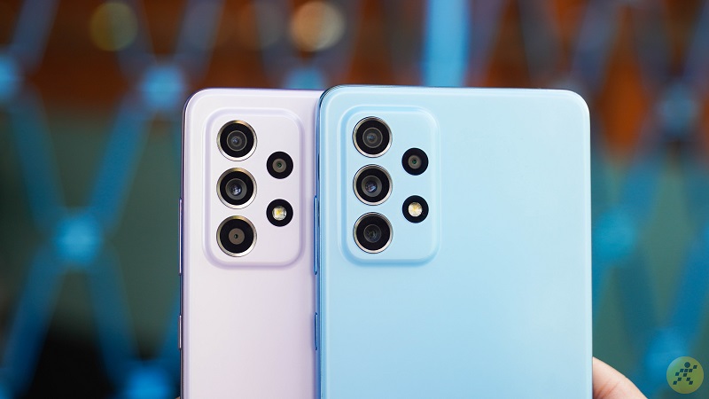Galaxy A52 & Galaxy A72 Galaxy A52 & Galaxy A72