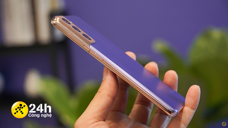 Phần khung viền kim loại của Galaxy S21 5G.