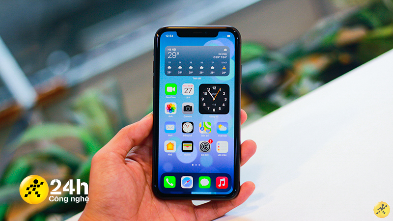 iPhone 11 của mình sau khi lên iOS 14.6 thì pin của máy tụt nhanh như tụt quần.