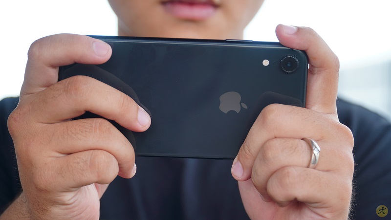 iPhone XR mặt sau