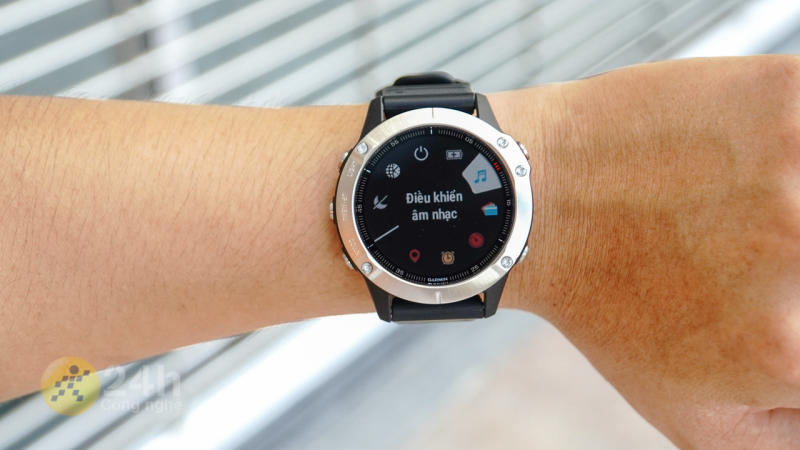 Garmin Fenix 6 siêu phẩm Smartwatch cho dân thể thao, pin dùng tận 13 ngày, kháng nước 10 ATM đeo khi bơi không sợ bị hỏng Garmin Fenix 6 siêu phẩm Smartwatch cho dân thể thao, pin dùng tận 13 ngày, kháng nước 10 ATM đeo khi bơi không sợ bị hỏng