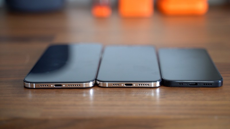 Apple Apple