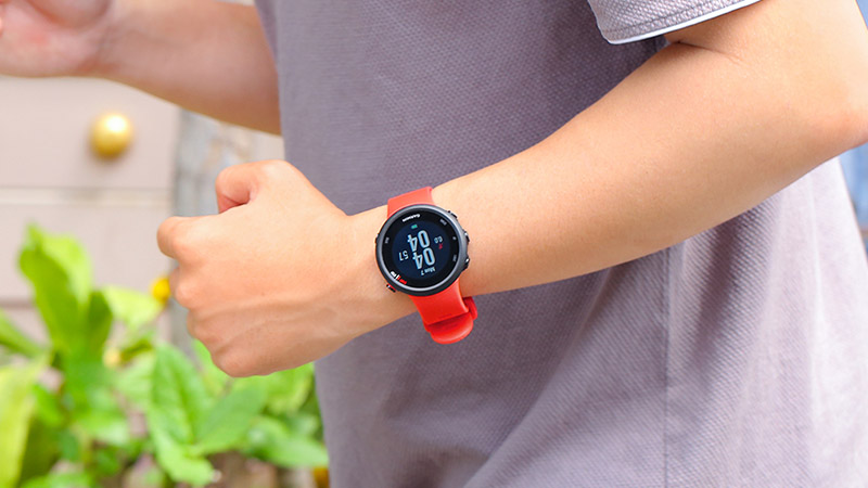 Đồng hồ thông minh Garmin Forerunner 45 dây silicone đỏ