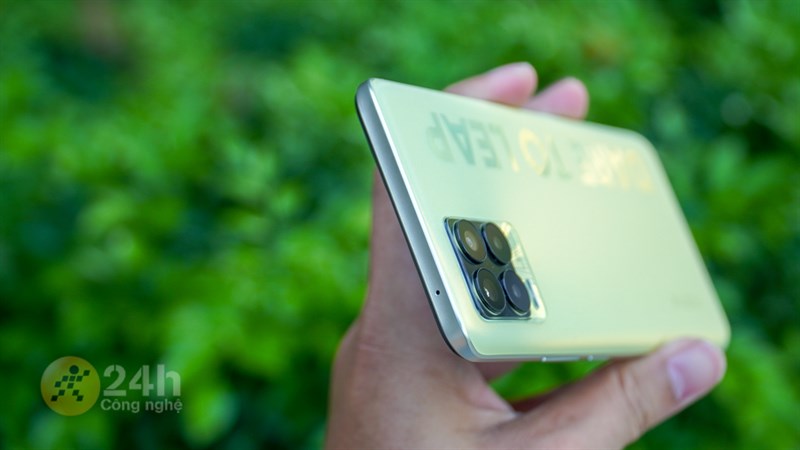 Realme 8 Pro sở hữu sạc nhanh lên đến 50W, bạn sẽ không cần chờ quá lâu để đầy viên pin Realme 8 Pro sở hữu sạc nhanh lên đến 50W, bạn sẽ không cần chờ quá lâu để đầy viên pin