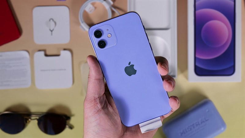 iPhone 12 iPhone 12