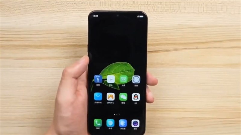 Trên tay iPhone 13 Pro chạy Android