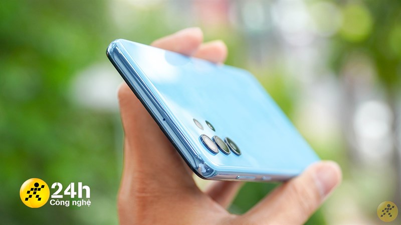 Thiết kế camera cực kỳ độc đáo của Galaxy A32. Thiết kế camera cực kỳ độc đáo của Galaxy A32.