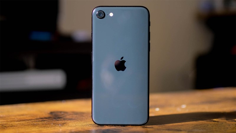 iPhone SE 2020 cũ giá rẻ mê ly, nhỏ nhưng có võ, mua về xài là hết ý iPhone SE 2020 cũ giá rẻ mê ly, nhỏ nhưng có võ, mua về xài là hết ý