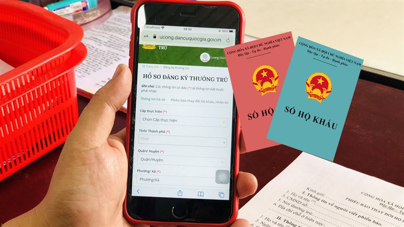 Chính thức từ 1/7, công an sẽ ngừng cấp sổ hộ khẩu, sổ tạm trú giấy Chính thức từ 1/7, công an sẽ ngừng cấp sổ hộ khẩu, sổ tạm trú giấy