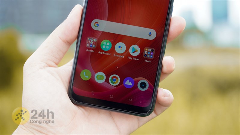 Phần viền trước của Realme C25s hơi nhô lên một chút Phần viền trước của Realme C25s hơi nhô lên một chút