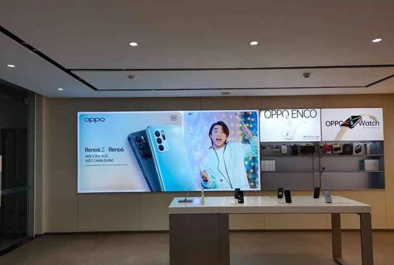 OPPO Reno6 5G và Reno6 Z 5G bất ngờ xuất hiện trong poster tiếng Việt