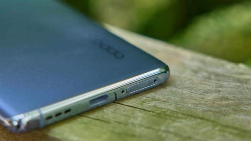 OPPO Reno6 Pro+ OPPO Reno6 Pro+