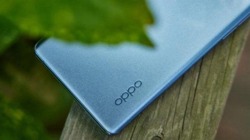 OPPO Reno6 Pro+ OPPO Reno6 Pro+