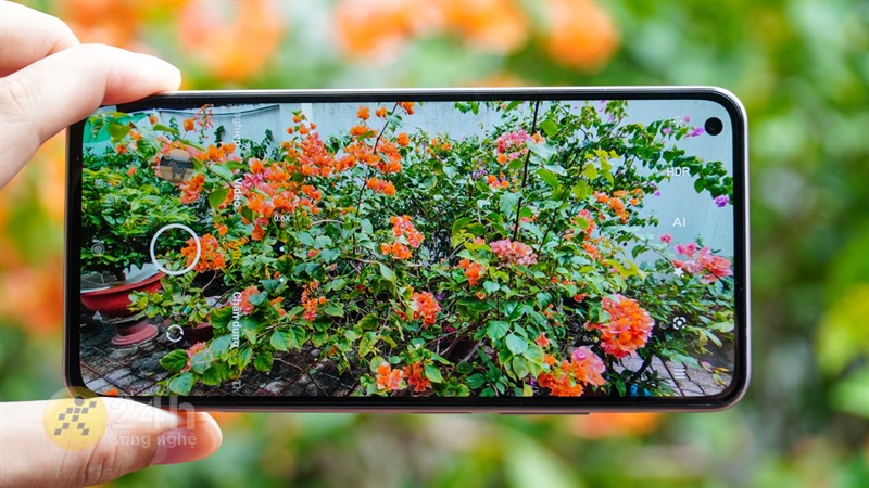 Camera trước của Xiaomi 11 Lite 5G NE