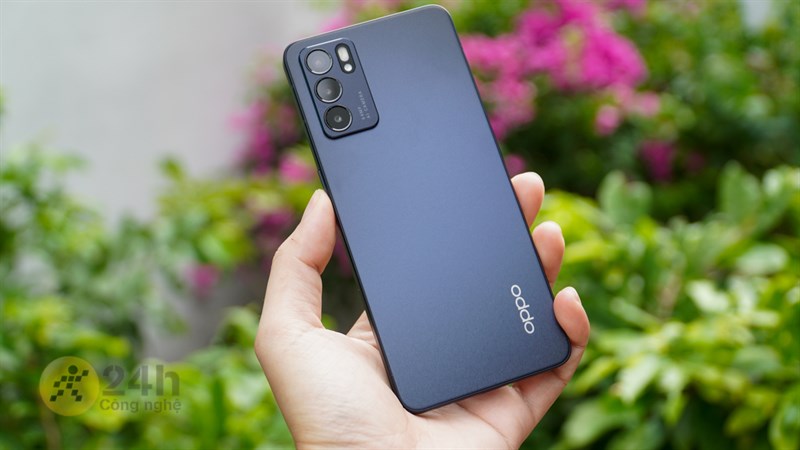 OPPO Reno6 5G OPPO Reno6 5G