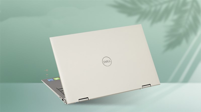 Thiết kế tổng thể của Dell Inspiron 14 nổi bật với tông màu xám cùng logo Dell sáng bóng.