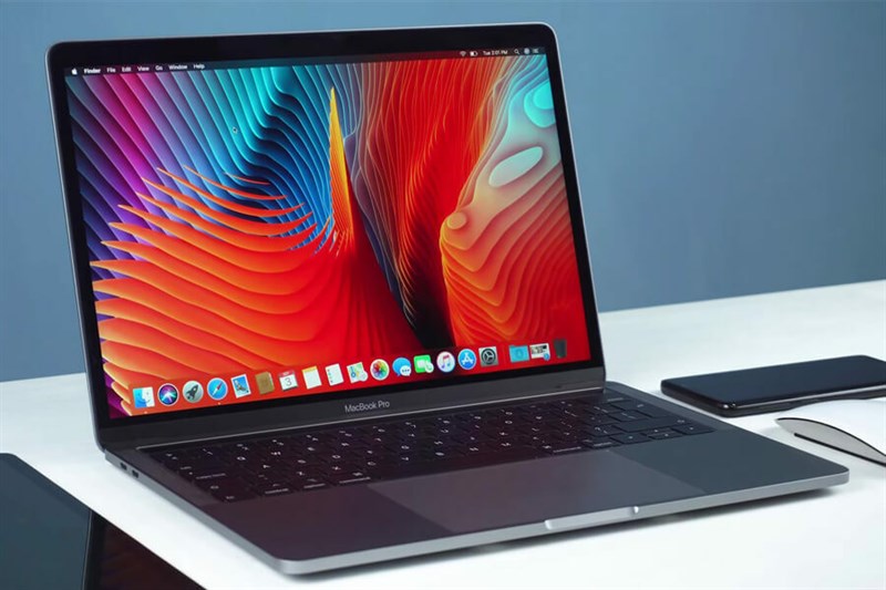 Macbook Pro 2019 có thể xử lý được nhiều tác vụ liên quan đến đồ họa. Nguồn: Tech Radar.