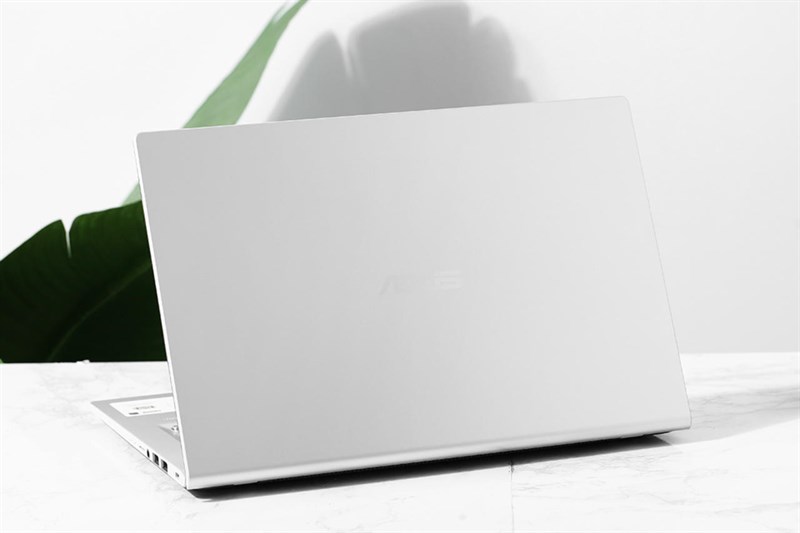Asus Vivobook i3
