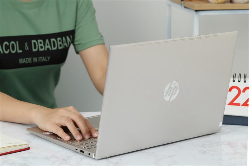 HP 15 eg0505 i5