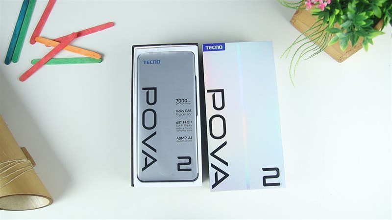 Đập hộp Tecno POVA 2.