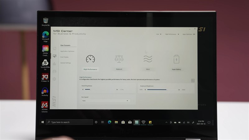 Phần MSI Center trên MSI Summit E13 Flip Evo. Nguồn: Matthew Moniz. Phần MSI Center trên MSI Summit E13 Flip Evo. Nguồn: Matthew Moniz.