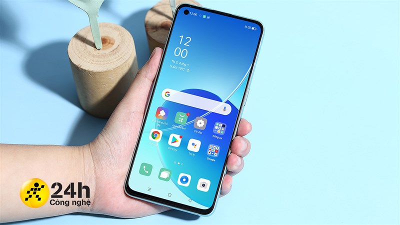 OPPO Reno6 5G được trang bị màn hình kích thước 6.43 inch.