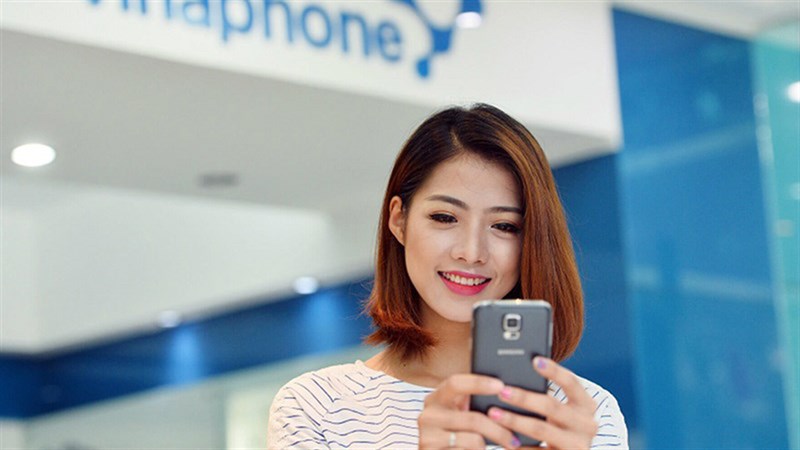 Cách nhận ưu đãi Viettel, Mobifone, Vinaphone trong khi giãn cách 