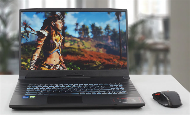 Phần bản lề nhôm gánh phần màn hình kích thước 17.3 inch. Nguồn: Laptop Media. Phần bản lề nhôm gánh phần màn hình kích thước 17.3 inch. Nguồn: Laptop Media.