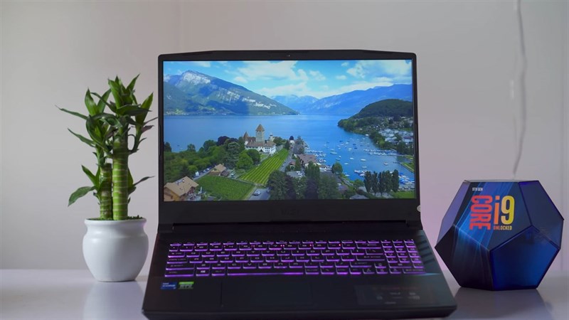 Màn hình 17.3 inch của MSI Pulse GL76 có chất lượng hiển thị tương đối tốt. Màn hình 17.3 inch của MSI Pulse GL76 có chất lượng hiển thị tương đối tốt.