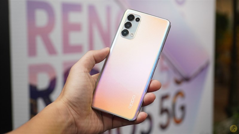 OPPO Reno5 5G trắng