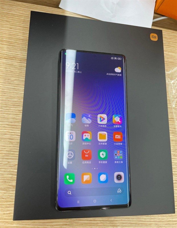 Màn hình không khiếm khuyết của Xiaomi Mi MIX 4. Nguồn: 5M Gadget. Màn hình không khiếm khuyết của Xiaomi Mi MIX 4. Nguồn: 5M Gadget.