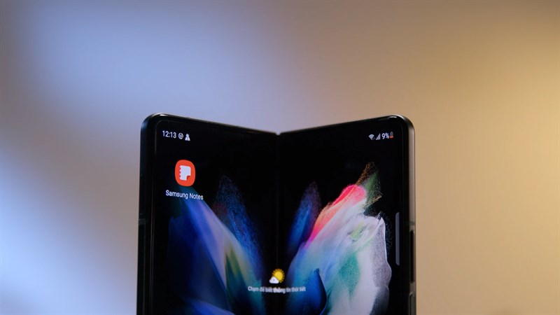 Z Fold3 - Smartphone màn hình gập đầu tiên có camera ẩn Z Fold3 - Smartphone màn hình gập đầu tiên có camera ẩn