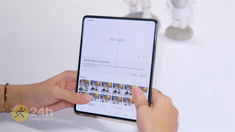 Galaxy Z Fold3 5G cũng được Samsung tối ưu về phần mềm, đặc biệt là các ứng dụng hệ thống. Galaxy Z Fold3 5G cũng được Samsung tối ưu về phần mềm, đặc biệt là các ứng dụng hệ thống.