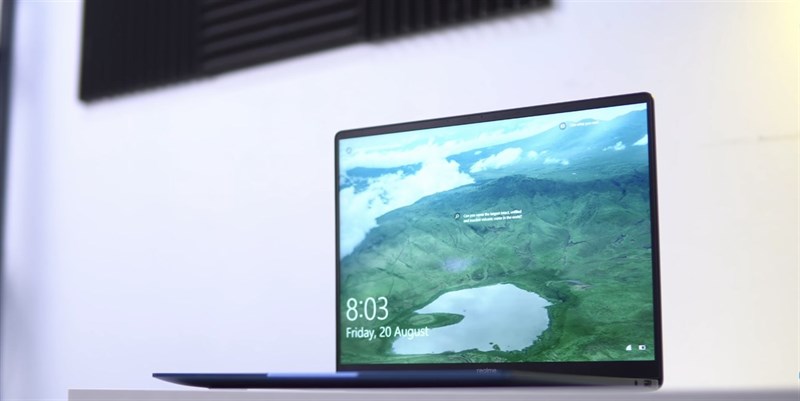 Màn hình của Realme Book có thiết kế viền màn hình siêu mỏng. Nguồn: FUZZ CHANNEL. Màn hình của Realme Book có thiết kế viền màn hình siêu mỏng. Nguồn: FUZZ CHANNEL.