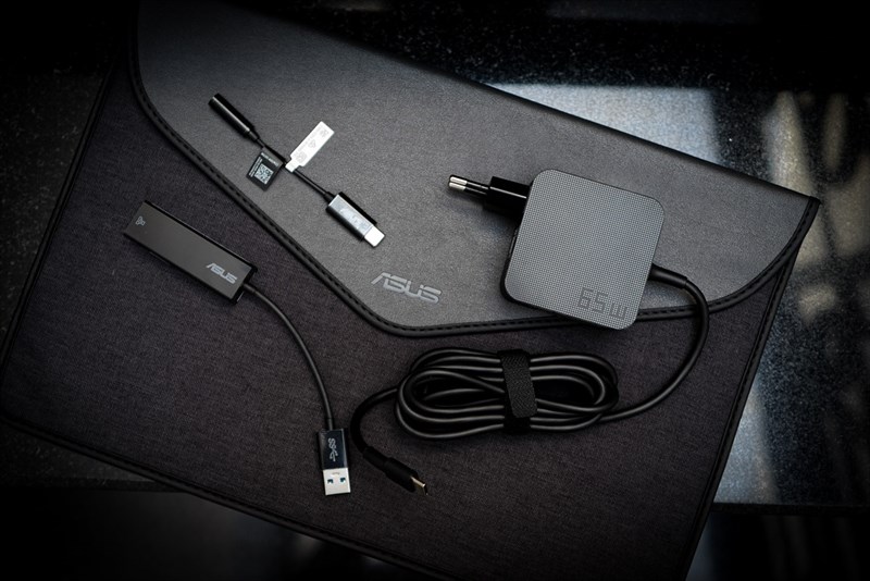 ASUS Zenbook 13 UX325 OLED ASUS Zenbook 13 UX325 OLED