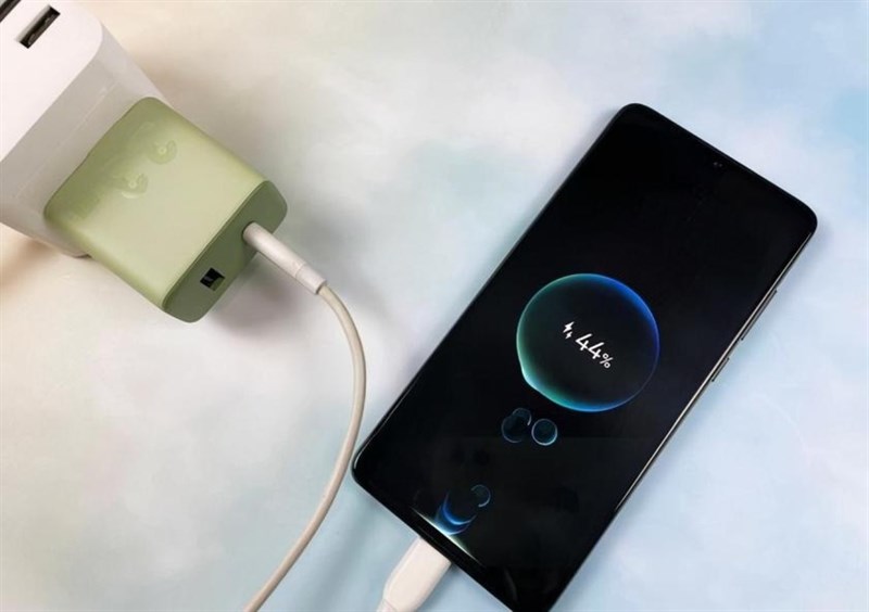ZMI đi trước một bước, tung bộ sạc 33W mới hỗ trợ sạc cho dòng iPhone 13, giá rẻ chưa đến 300K ZMI đi trước một bước, tung bộ sạc 33W mới hỗ trợ sạc cho dòng iPhone 13, giá rẻ chưa đến 300K