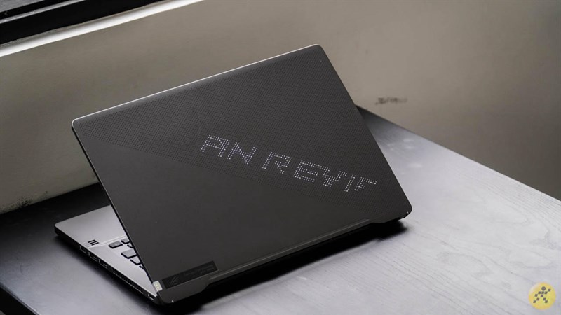 Asus Rog Zephyrus G14 GTX1650 - laptop gaming nhỏ gọn, không sợ kẻ địch mạnh, chỉ sợ không có Zephyrus G14 để chiến game Asus Rog Zephyrus G14 GTX1650 - laptop gaming nhỏ gọn, không sợ kẻ địch mạnh, chỉ sợ không có Zephyrus G14 để chiến game