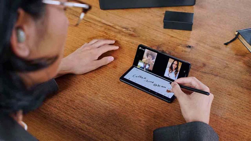 Galaxy Z Fold3 và Z Flip3 Galaxy Z Fold3 và Z Flip3