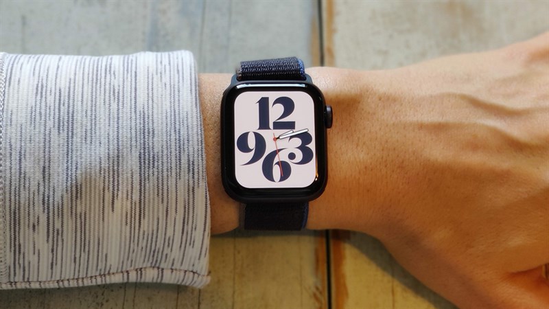 Ảnh minh họa Apple Watch SE Ảnh minh họa Apple Watch SE