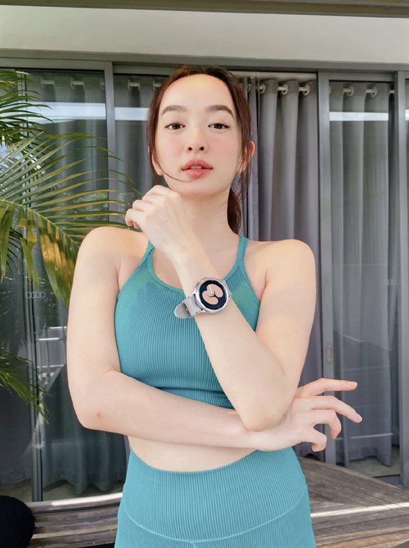 Cùng Kaity Nguyễn hiểu rõ chính mình, sống đỉnh toàn điện với Galaxy Watch 4 - vừa theo dõi tốt sức khỏe, vừa là phụ kiện thời trang