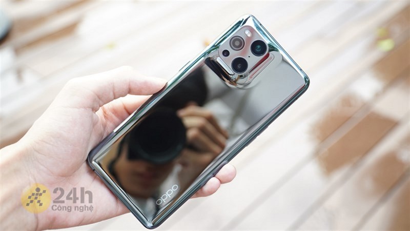 OPPO Find X3 Pro Photographer Edition lộ ảnh thực tế với cụm camera hầm hố cùng mặt lưng bằng da độc đáo