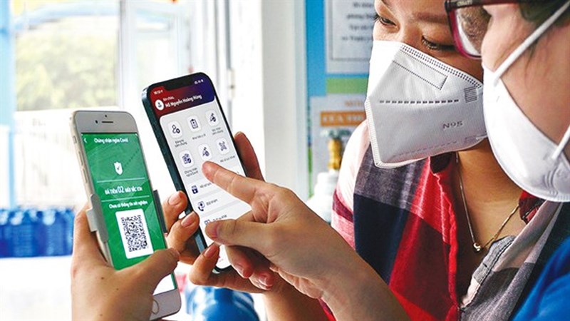 Cách cài chứng nhận tiêm vaccine Covid-19 làm hình nền Cách cài chứng nhận tiêm vaccine Covid-19 làm hình nền